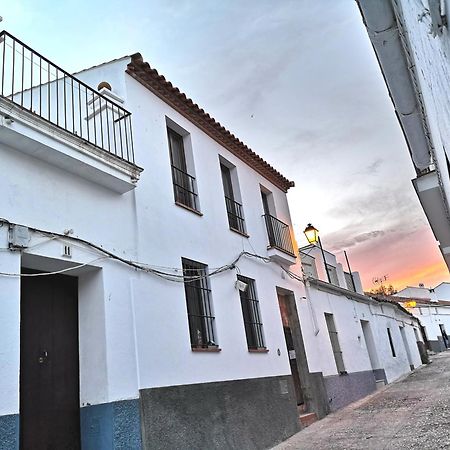 Casa Centenaria Con Encanto Zufre Esterno foto