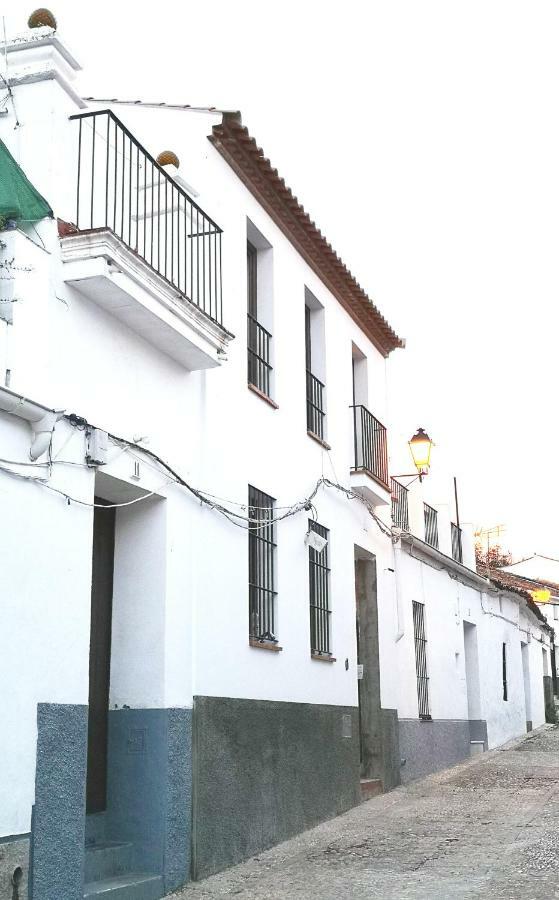 Casa Centenaria Con Encanto Zufre Esterno foto